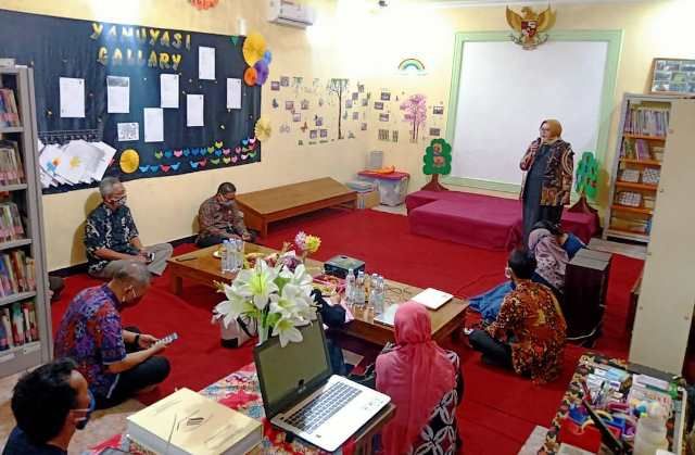 Dorong Perpustakaan Desa Sediakan E-Book