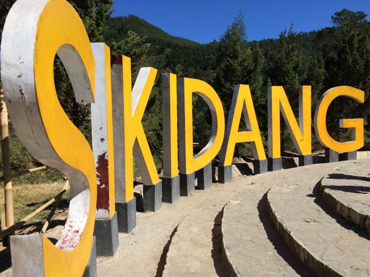 Kawah Sikidang Wisata Alam Dataran Tinggi Dieng